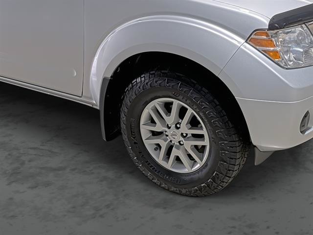 Used 2016 Nissan Frontier SV AWD/4WD image 15