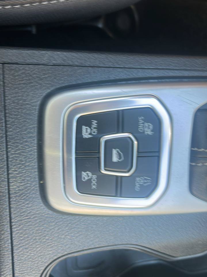 Used 2026 Nissan Frontier SV AWD/4WD image 22
