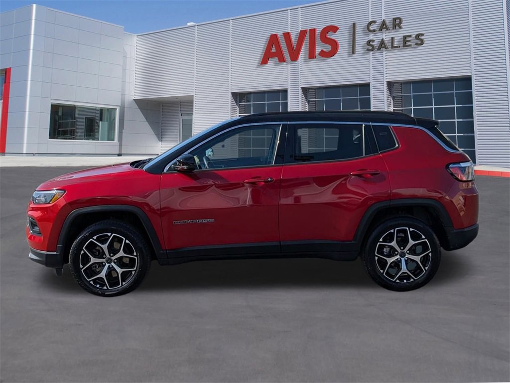 Used 2025 Jeep Compass Limited image 10
