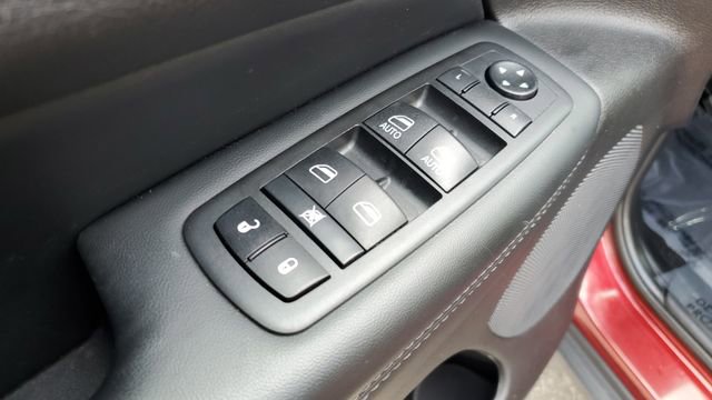 Certified 2021 Jeep Grand Cherokee Laredo image 6