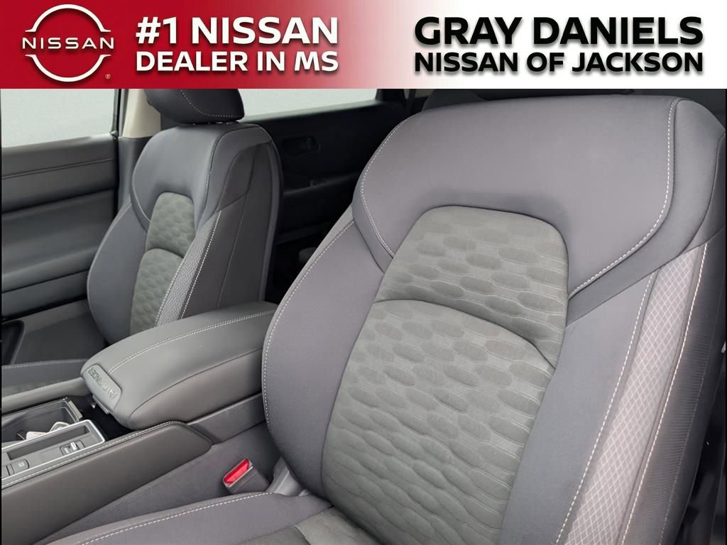 New 2026 Nissan Pathfinder SV image 18