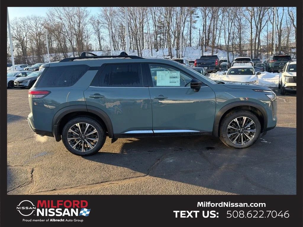 Used 2026 Nissan Pathfinder Platinum w/ Cargo Package AWD/4WD image 7