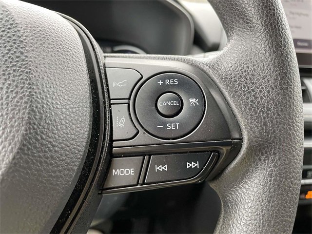 Used 2024 Toyota RAV4 XLE image 25