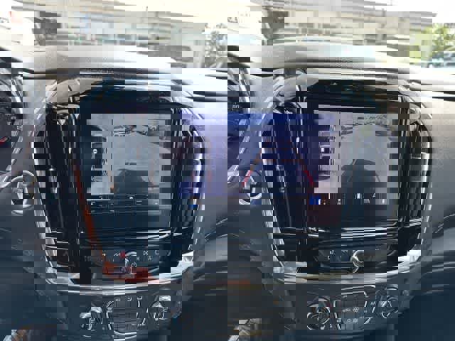 Used 2023 Chevrolet Traverse LT w/ LT Premium Package AWD/4WD image 9