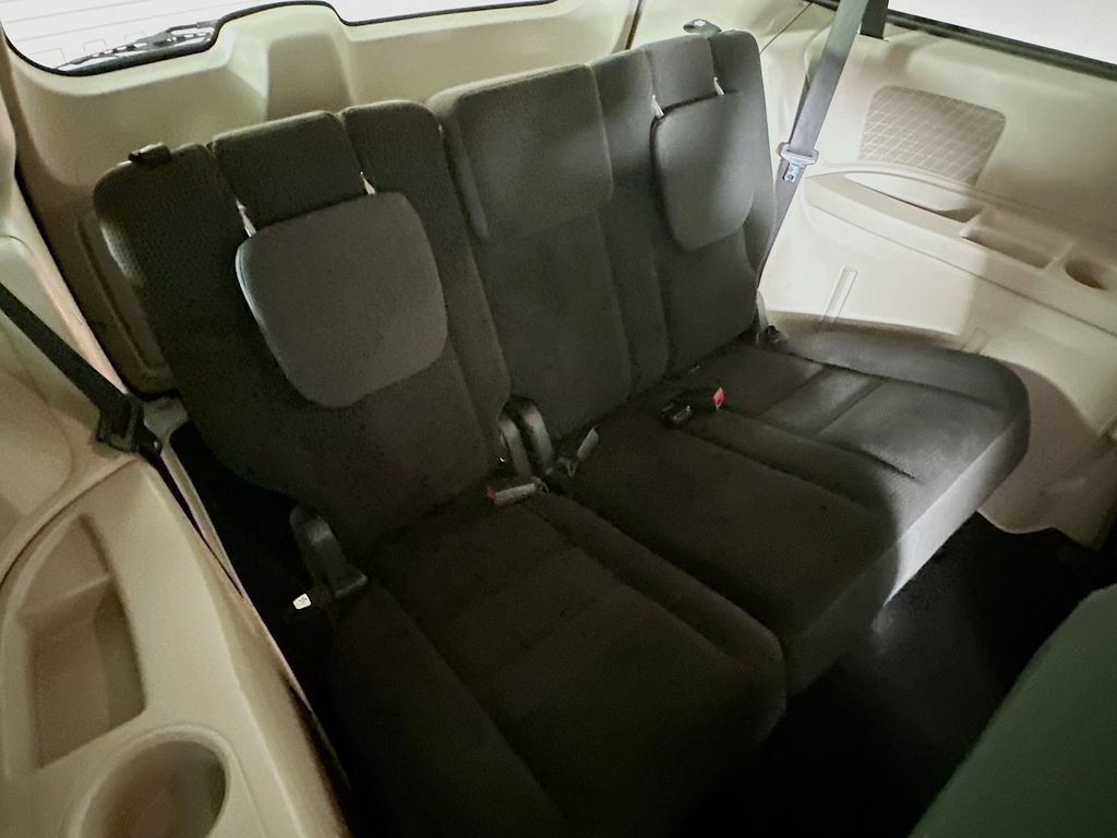 Certified 2019 Dodge Grand Caravan SE w/ UConnect Hands-Free Group FWD image 32