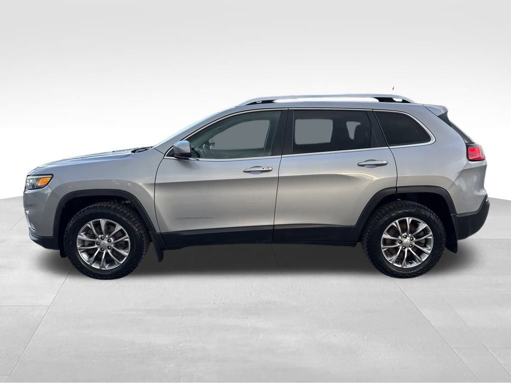 Used 2021 Jeep Cherokee Latitude Lux w/ Comfort/Convenience Group AWD/4WD image 3