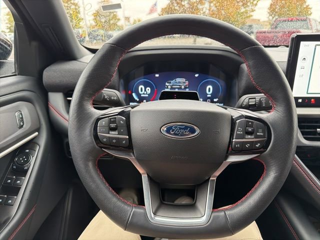Used 2025 Ford Explorer ST-Line image 44