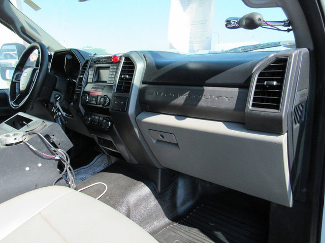 Used 2019 Ford F550 4x4 Regular Cab Super Duty image 15