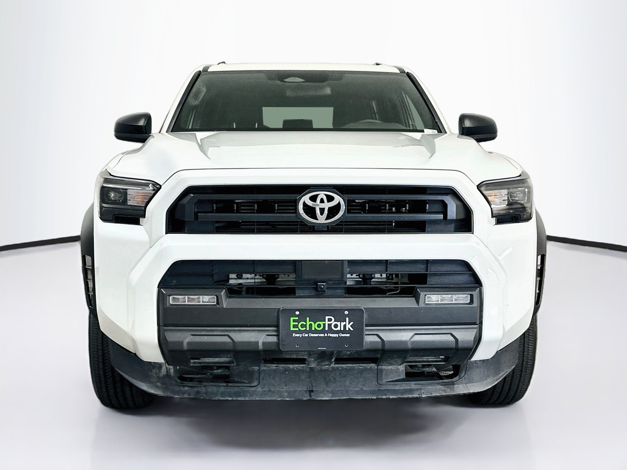 Used 2025 Toyota 4Runner SR5 AWD/4WD image 2