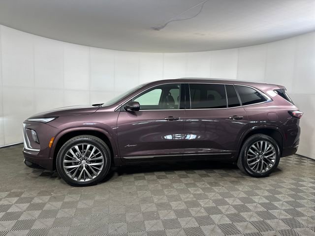 Used 2025 Buick Enclave Avenir w/ Trailering Package, 5000 lbs. image 6