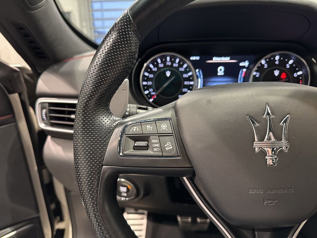 Used 2021 Maserati Levante GranSport image 34