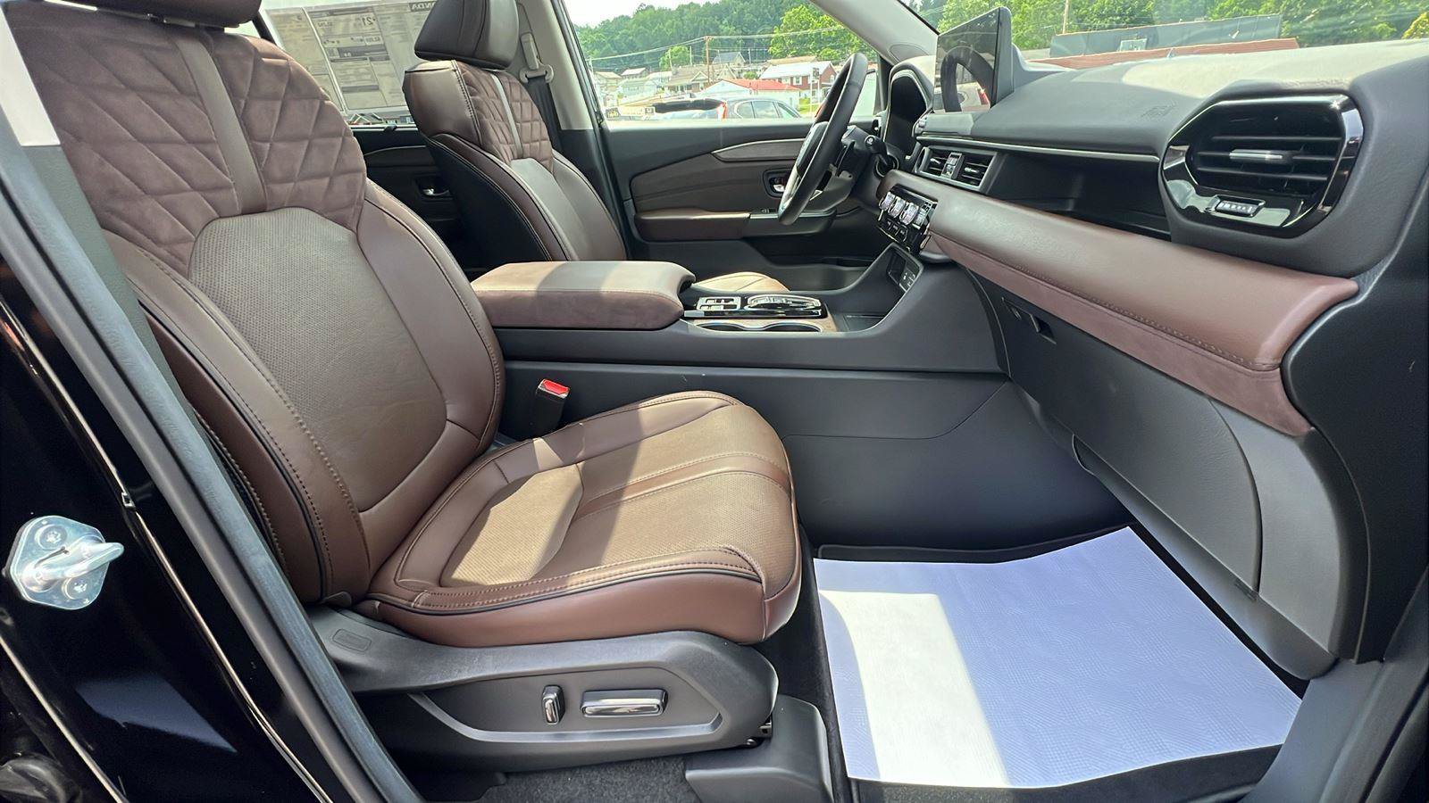 New 2026 Honda Pilot Elite image 13