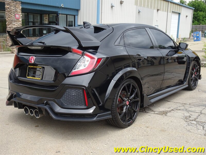 Used 2018 Honda Civic Type R image 9