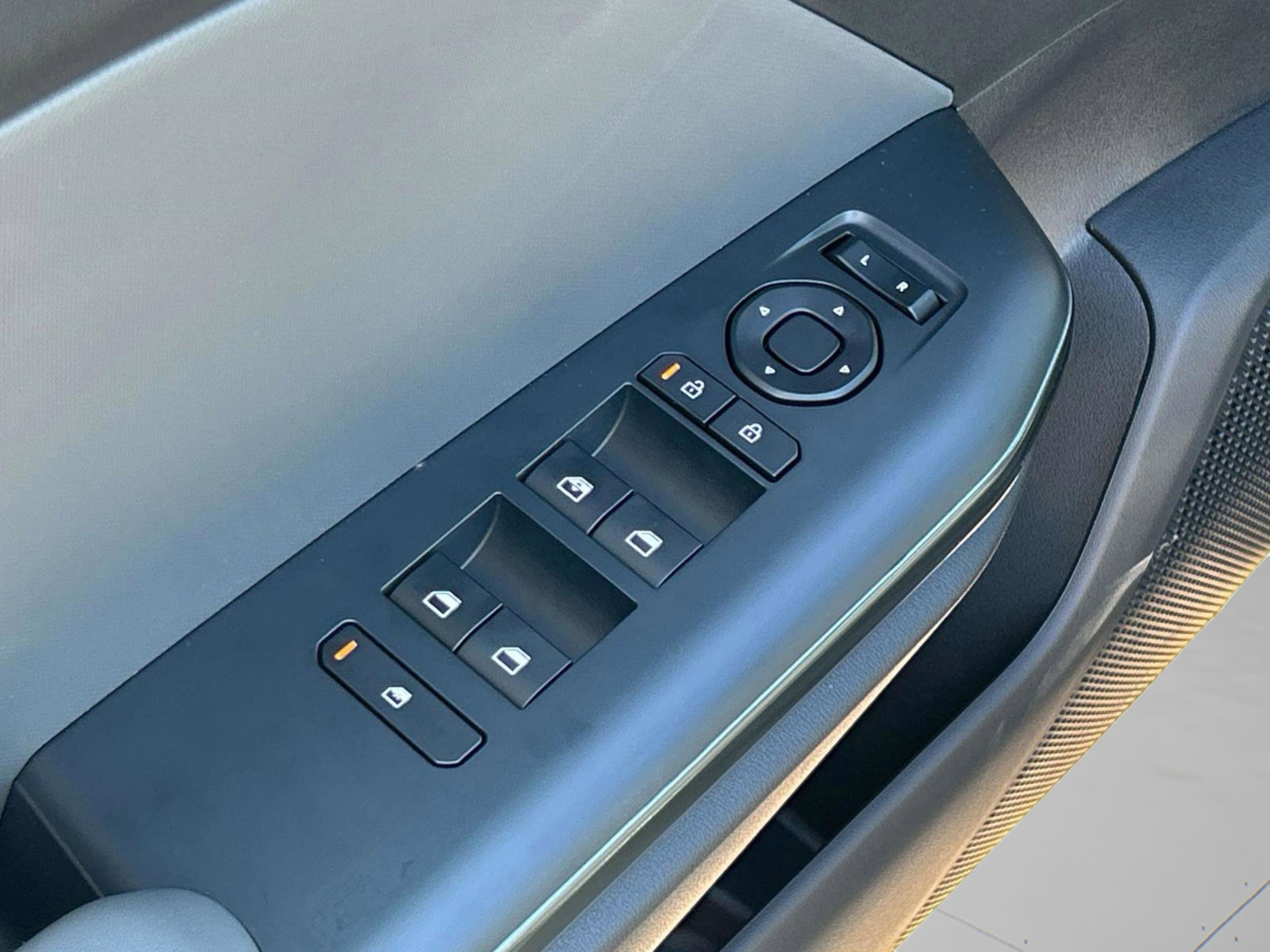 New 2025 Kia K4 LXS image 20