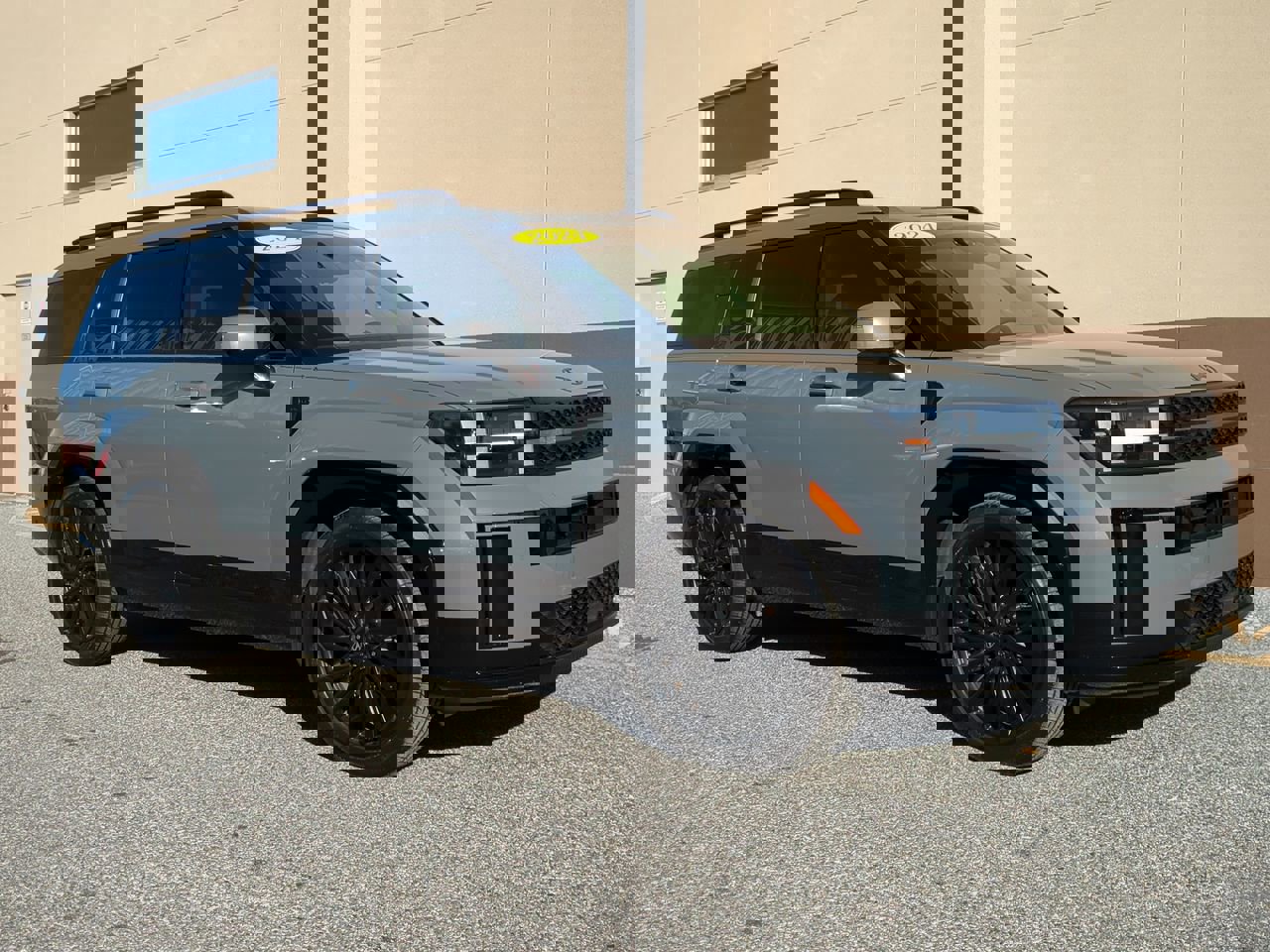 Used 2024 Hyundai Santa Fe Calligraphy image 2