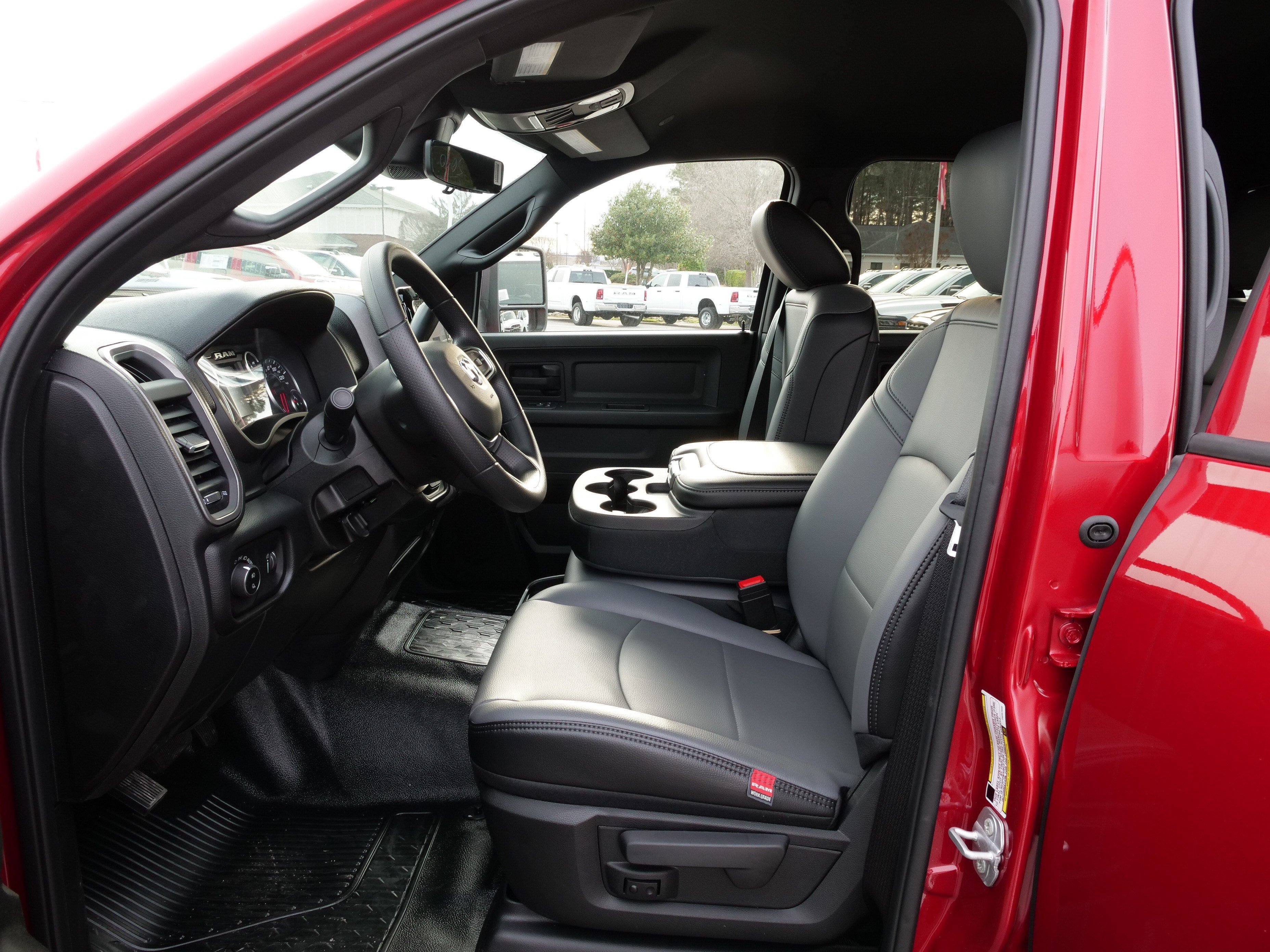 New 2026 RAM 3500 Tradesman AWD/4WD image 11
