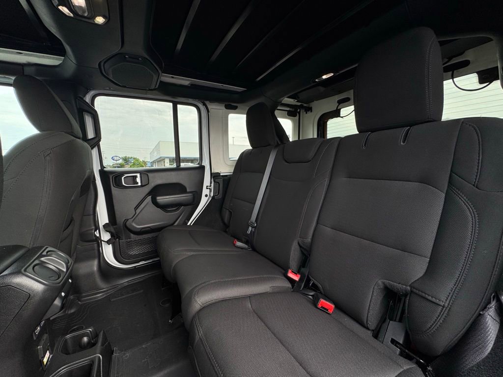 Used 2023 Jeep Wrangler Unlimited Sport w/ Sun And Sound Package AWD/4WD image 19