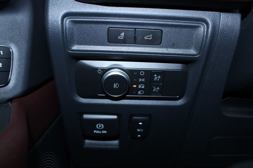 Used 2022 Ford Expedition Max Limited AWD/4WD image 36