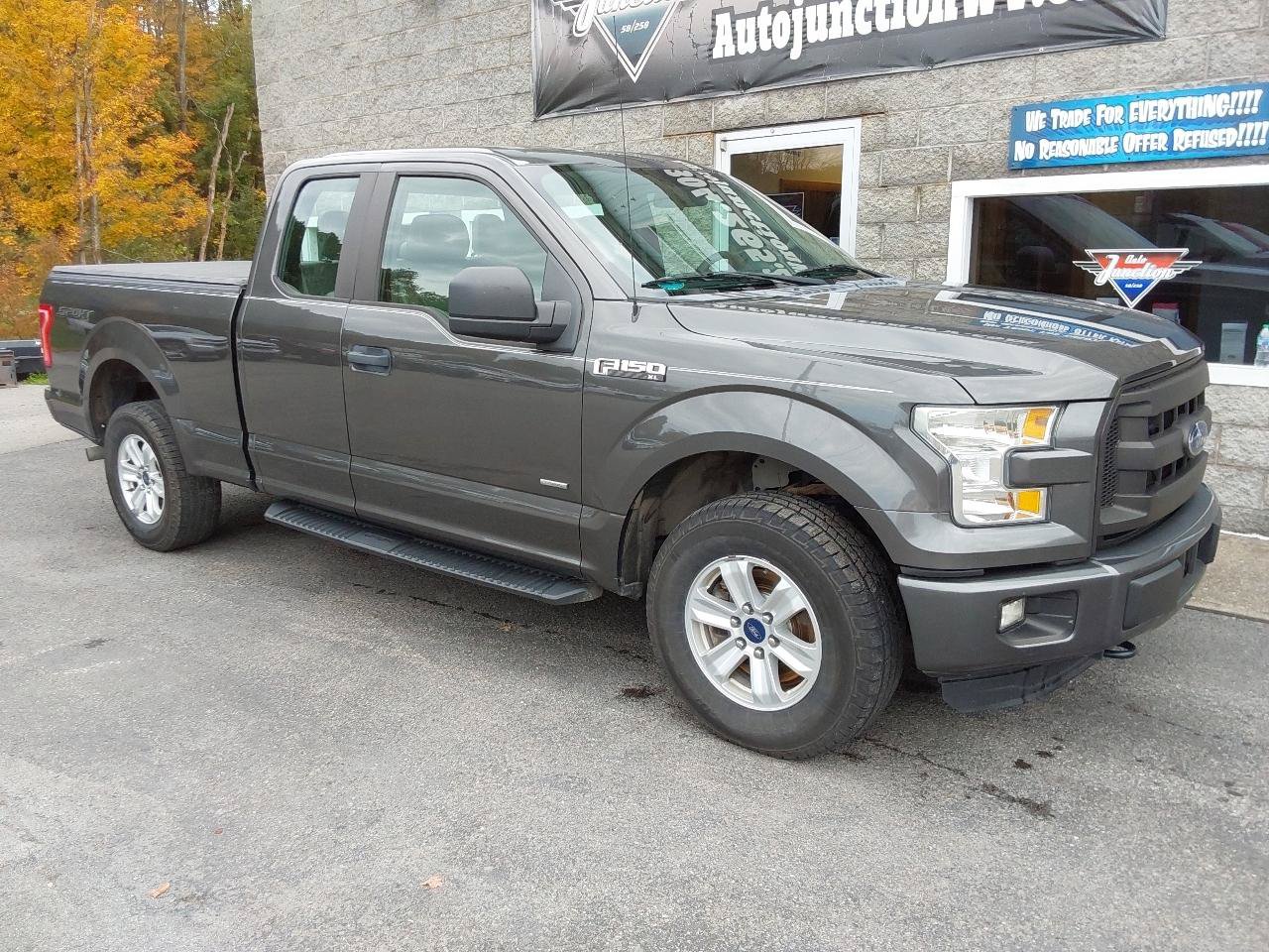 Used 2015 Ford F150 XL w/ Equipment Group 101A Mid AWD/4WD image 2