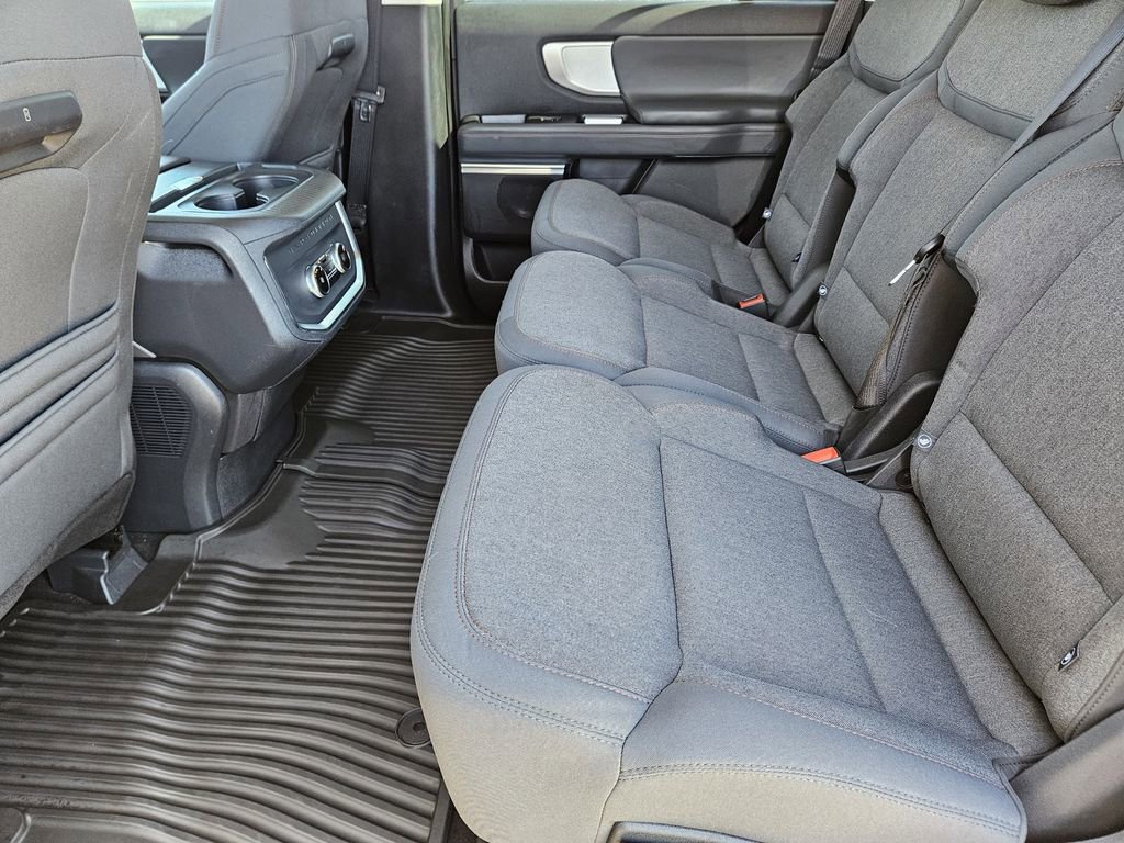 Used 2025 Ford Expedition Active image 37