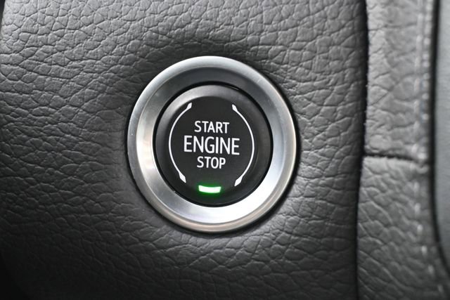 Used 2021 GMC Yukon Denali w/ Denali Ultimate Package AWD/4WD image 38