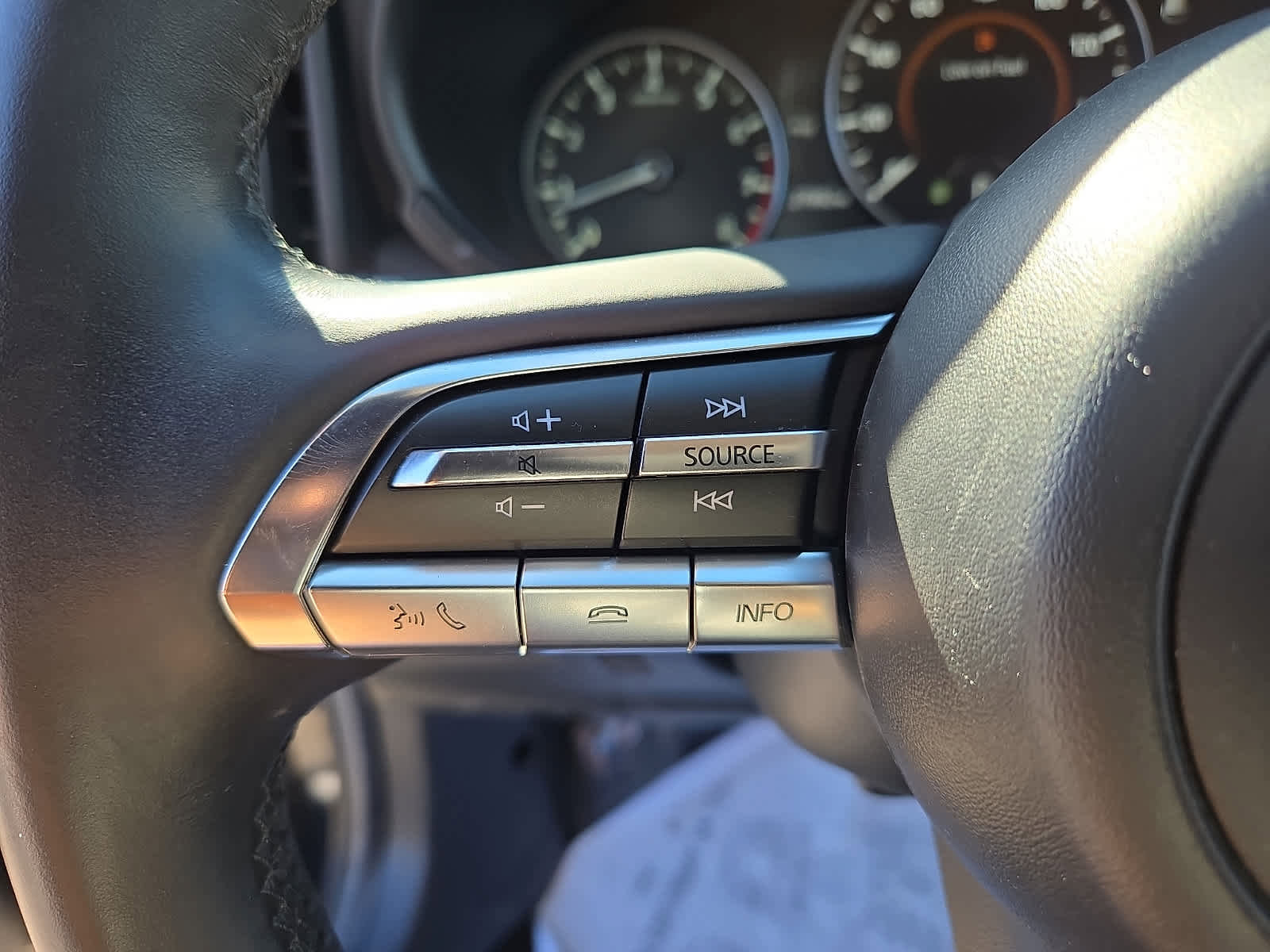 Used 2025 MAZDA CX-50 AWD 2.5 S w/ Preferred Package image 22