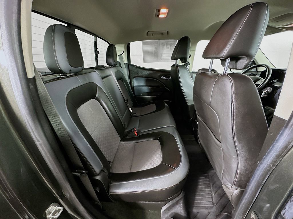 Used 2018 Chevrolet Colorado Z71 AWD/4WD image 31