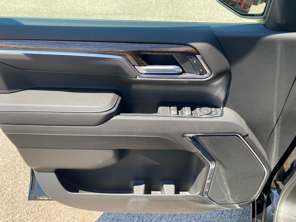 New 2026 GMC Sierra 1500 Elevation w/ X31 Off-Road Package AWD/4WD image 13