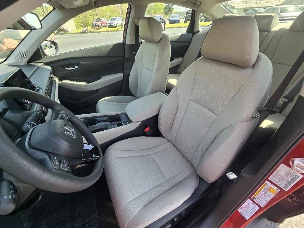 New 2025 Honda Accord SE image 13