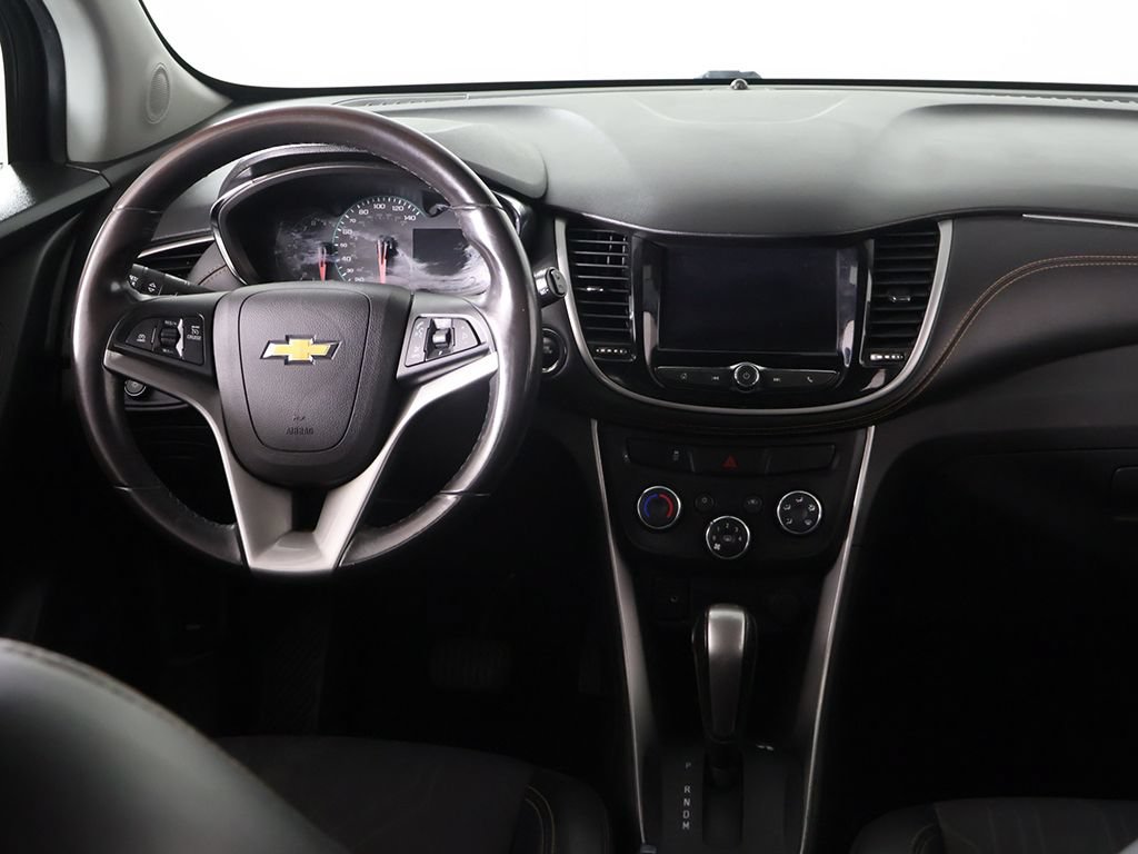 Used 2020 Chevrolet Trax LT w/ LT Convenience Package FWD image 27
