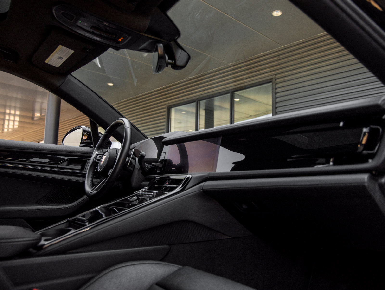 Certified 2025 Porsche Panamera image 44