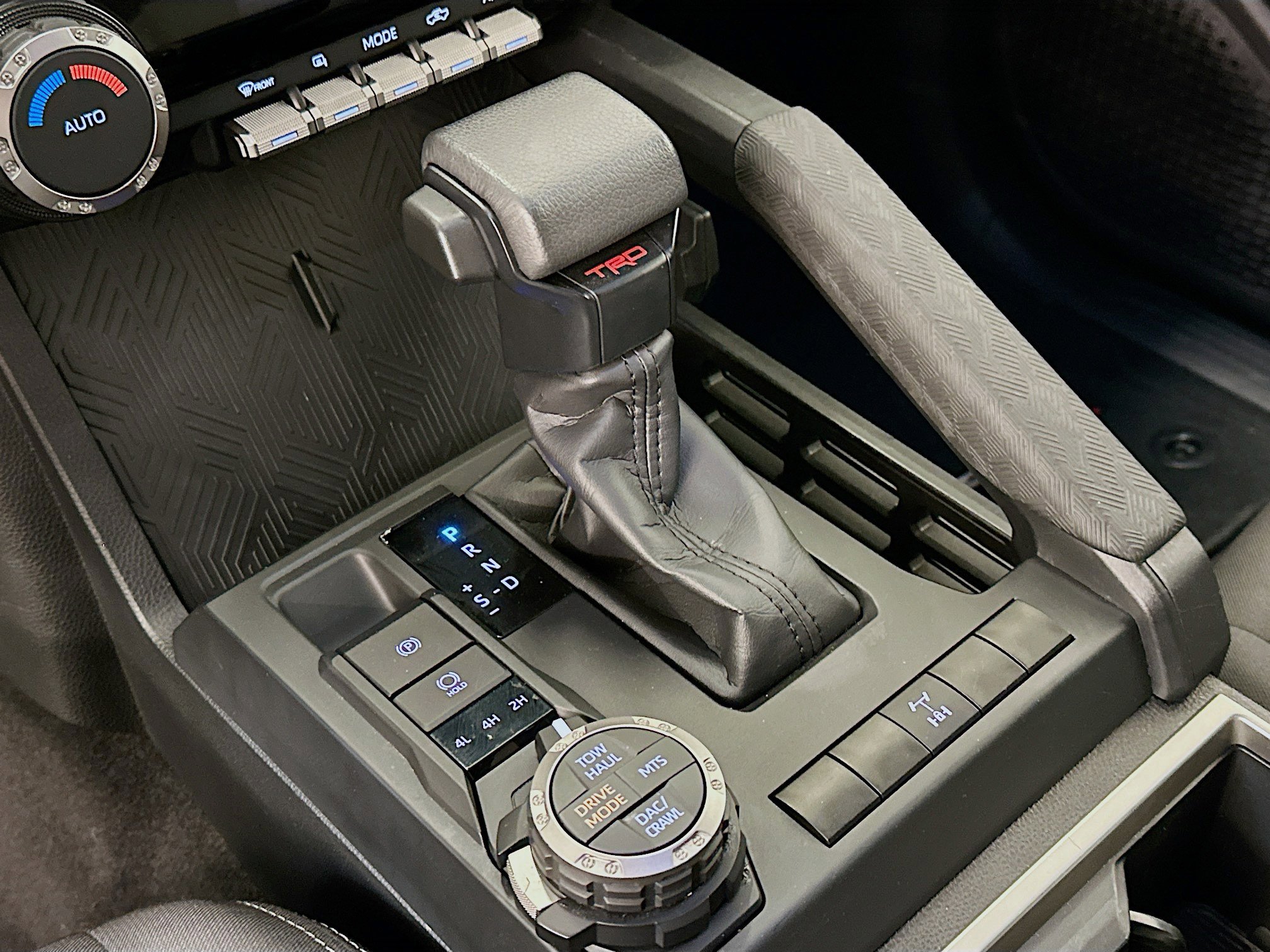 Used 2025 Toyota Tacoma TRD Off-Road image 25