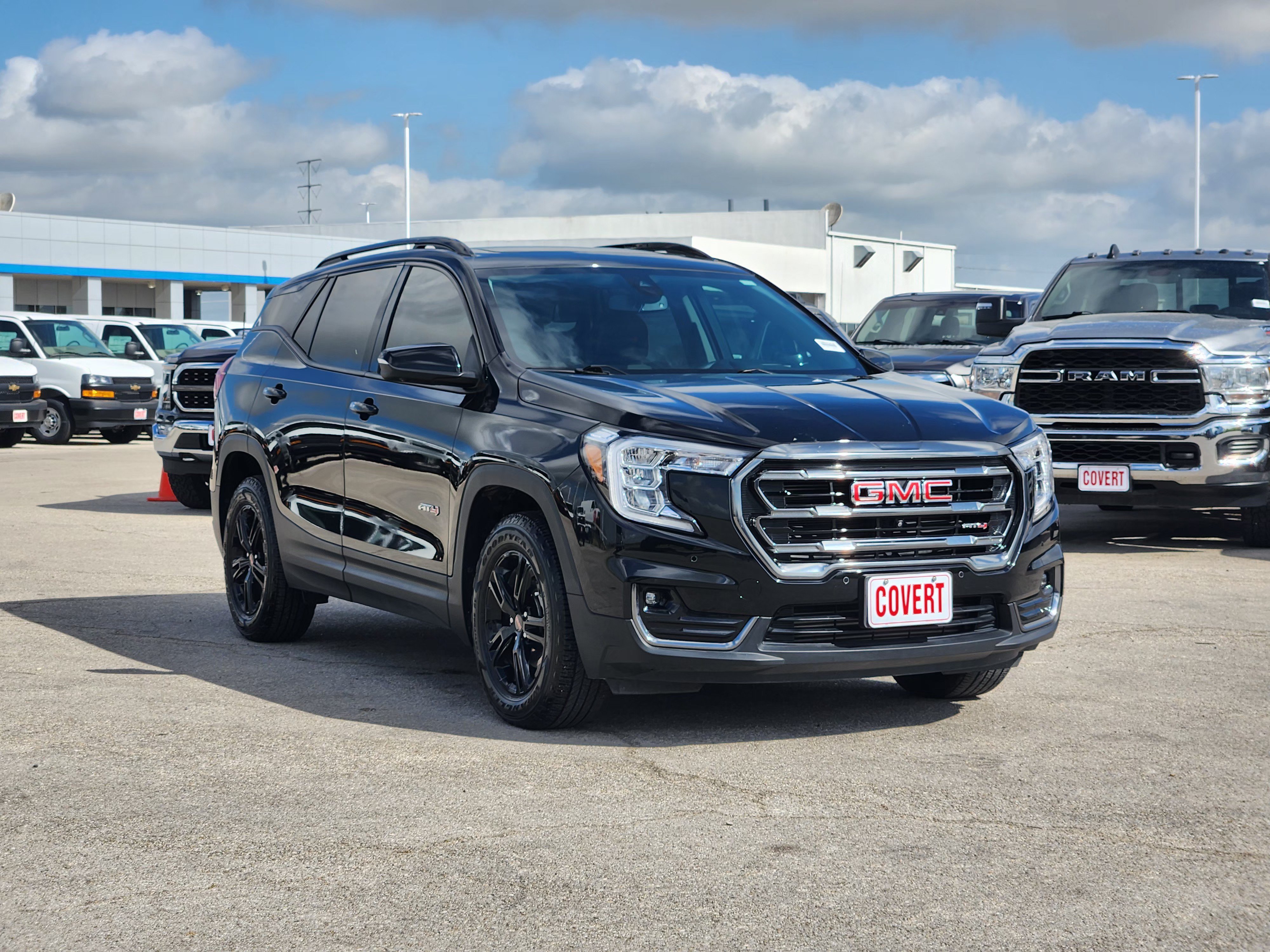 Used 2023 GMC Terrain AT4 w/ Tech Package AWD/4WD image 3