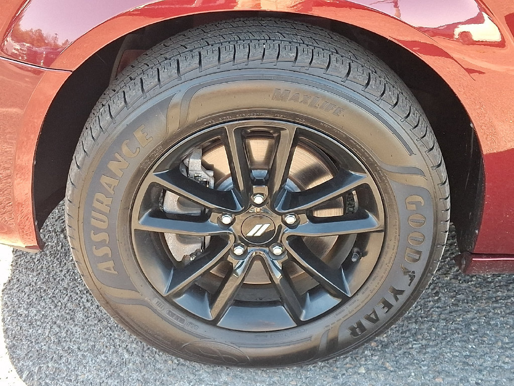 Used 2019 Dodge Grand Caravan SXT w/ Blacktop Package FWD image 29