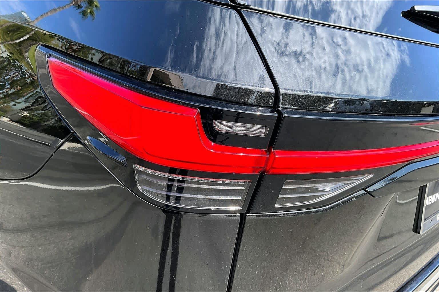 New 2026 Lexus TX 500h AWD image 12