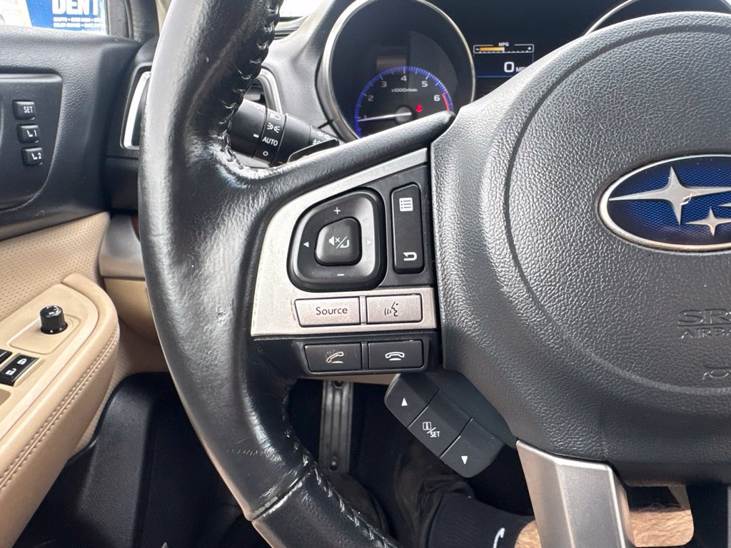 Used 2016 Subaru Outback 2.5i Limited AWD/4WD image 30
