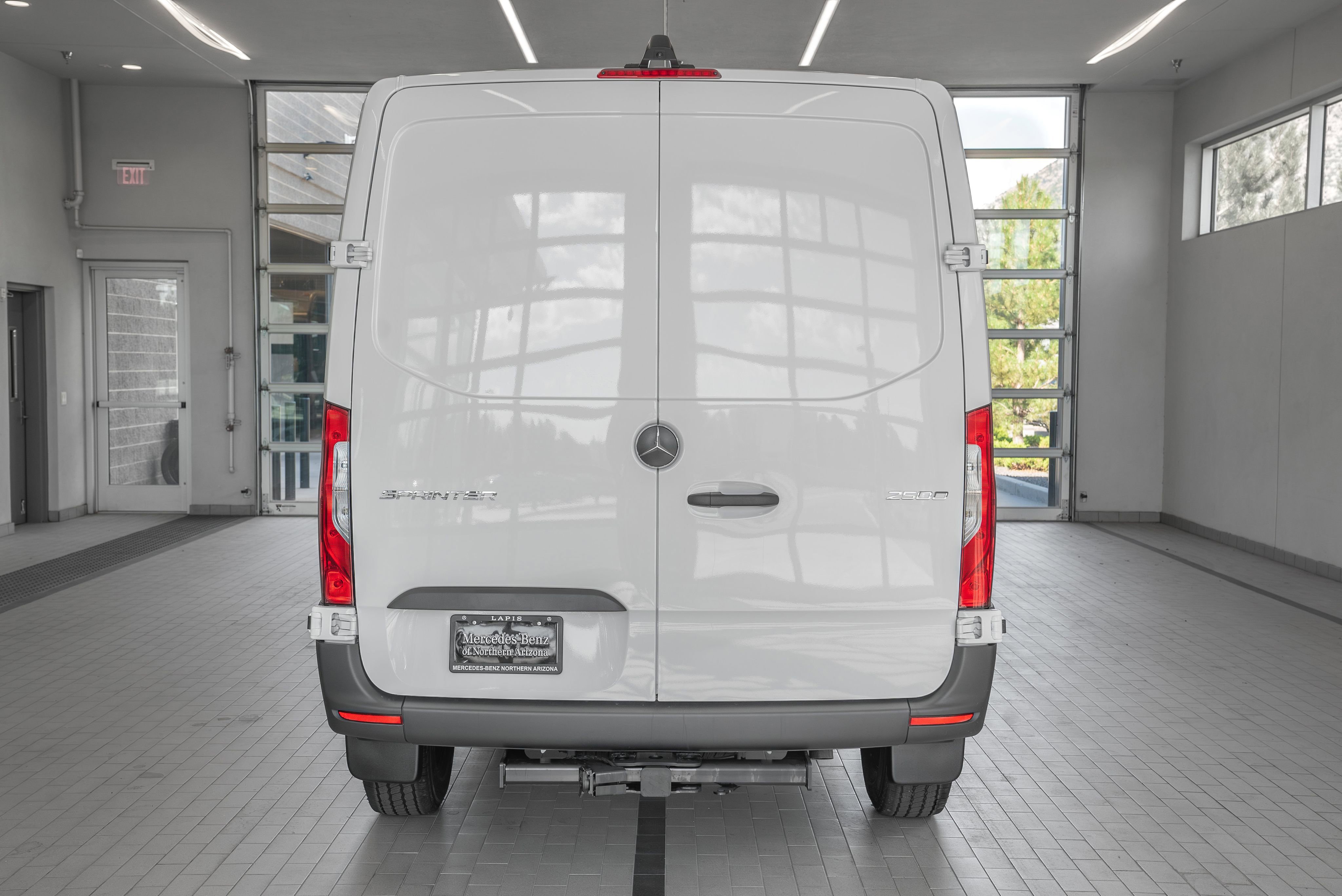 Used 2025 Mercedes-Benz Sprinter 2500 image 13