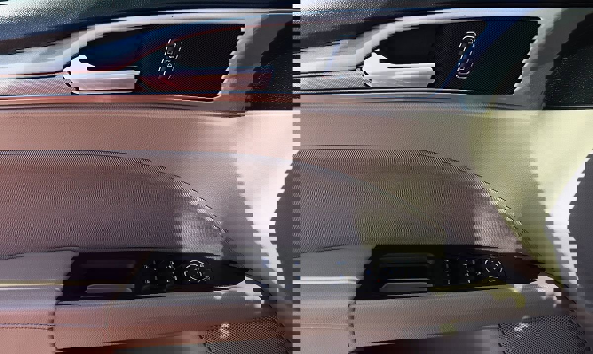 Used 2019 Ford Fusion SE image 40