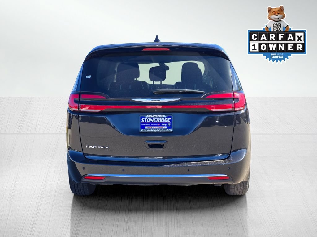Used 2023 Chrysler Pacifica Touring-L FWD image 5