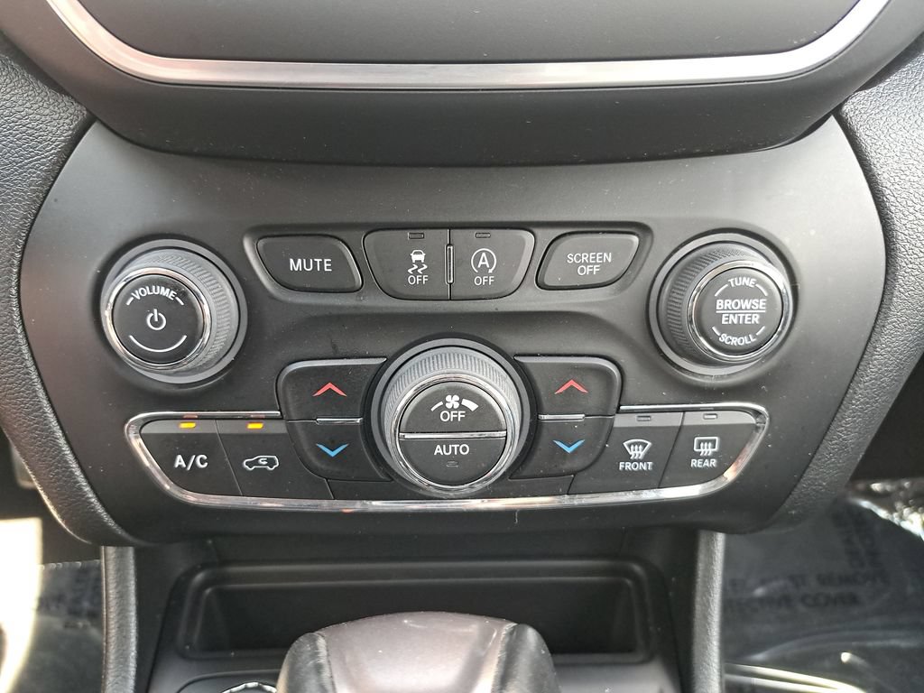 Certified 2023 Jeep Cherokee Altitude Lux AWD/4WD image 21