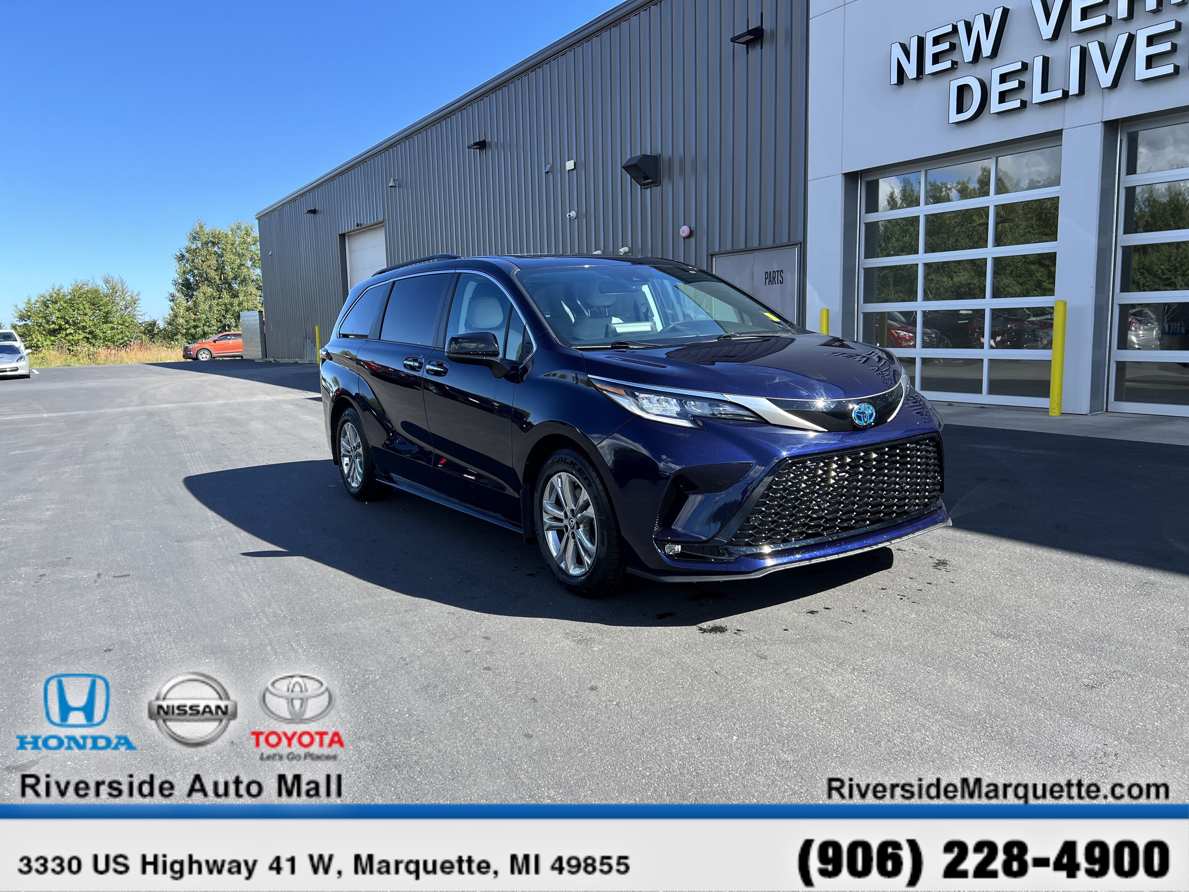 Used 2023 Toyota Sienna XSE w/ XSE Plus Package