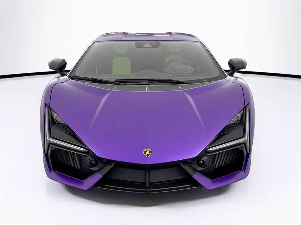 Used 2024 Lamborghini Revuelto image 2