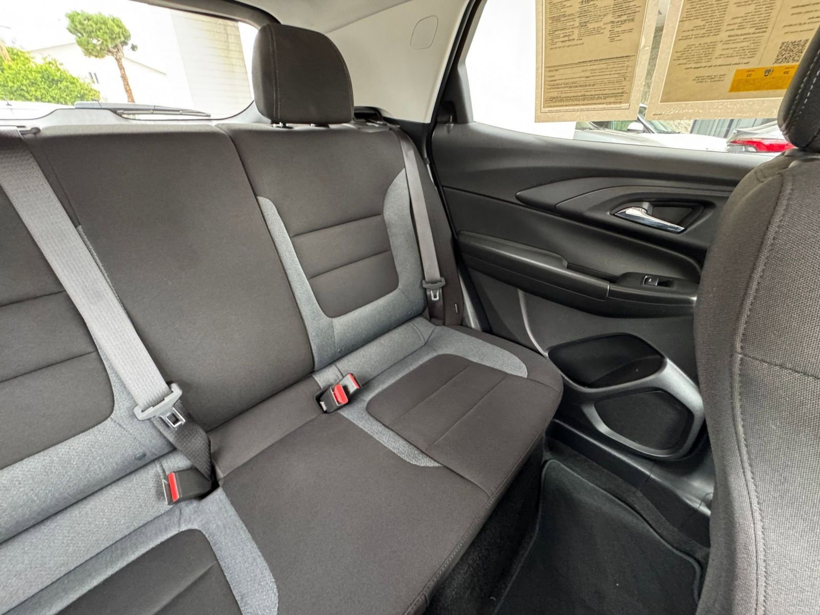 Used 2025 Chevrolet TrailBlazer LT FWD image 36