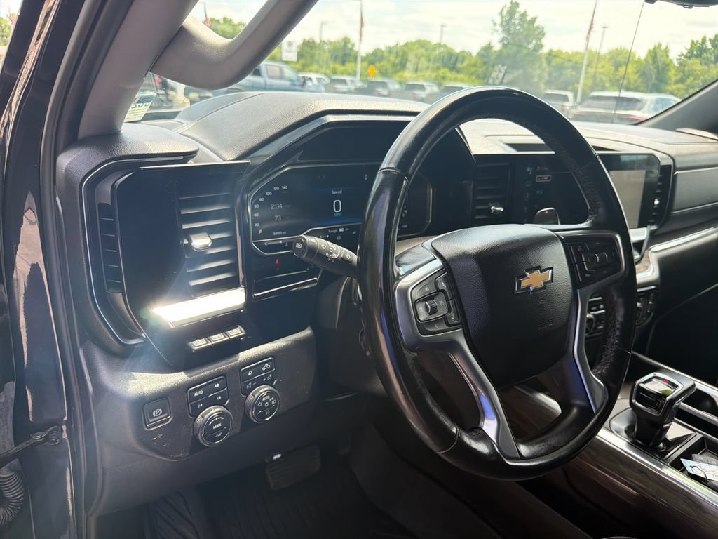 Used 2024 Chevrolet Silverado 1500 LTZ AWD/4WD image 20