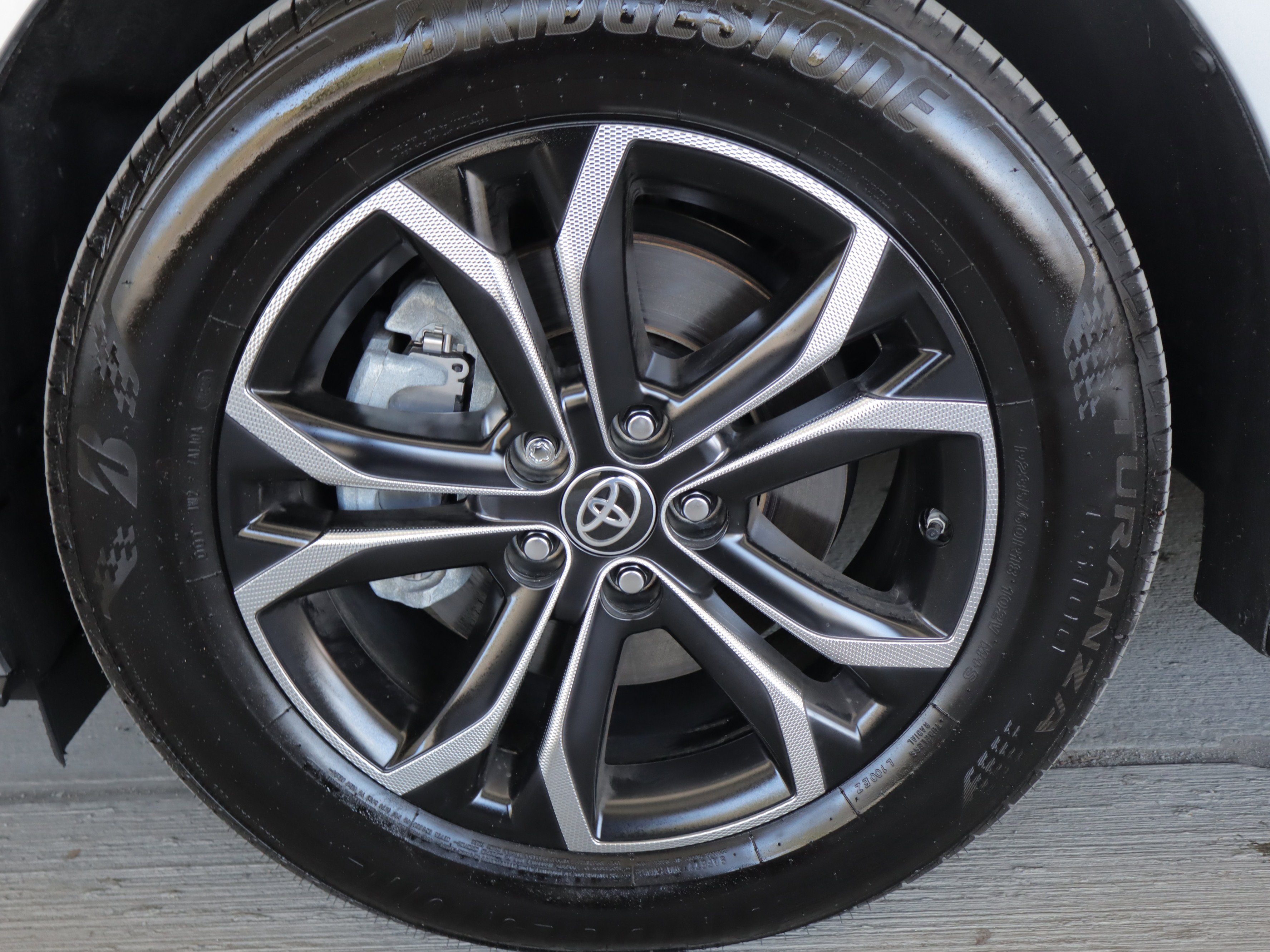 Used 2025 Toyota Sienna Platinum image 27