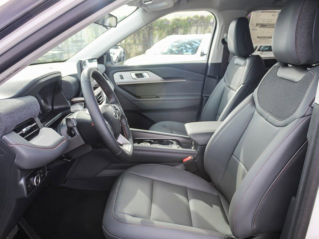 New 2026 Ford Explorer Active w/ Active Comfort Package RWD image 19