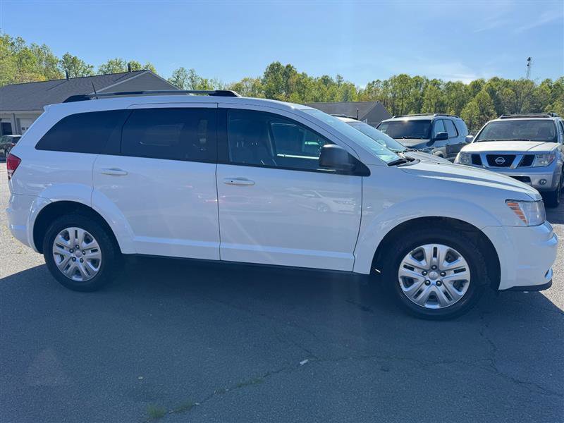 Used 2019 Dodge Journey SE image 7