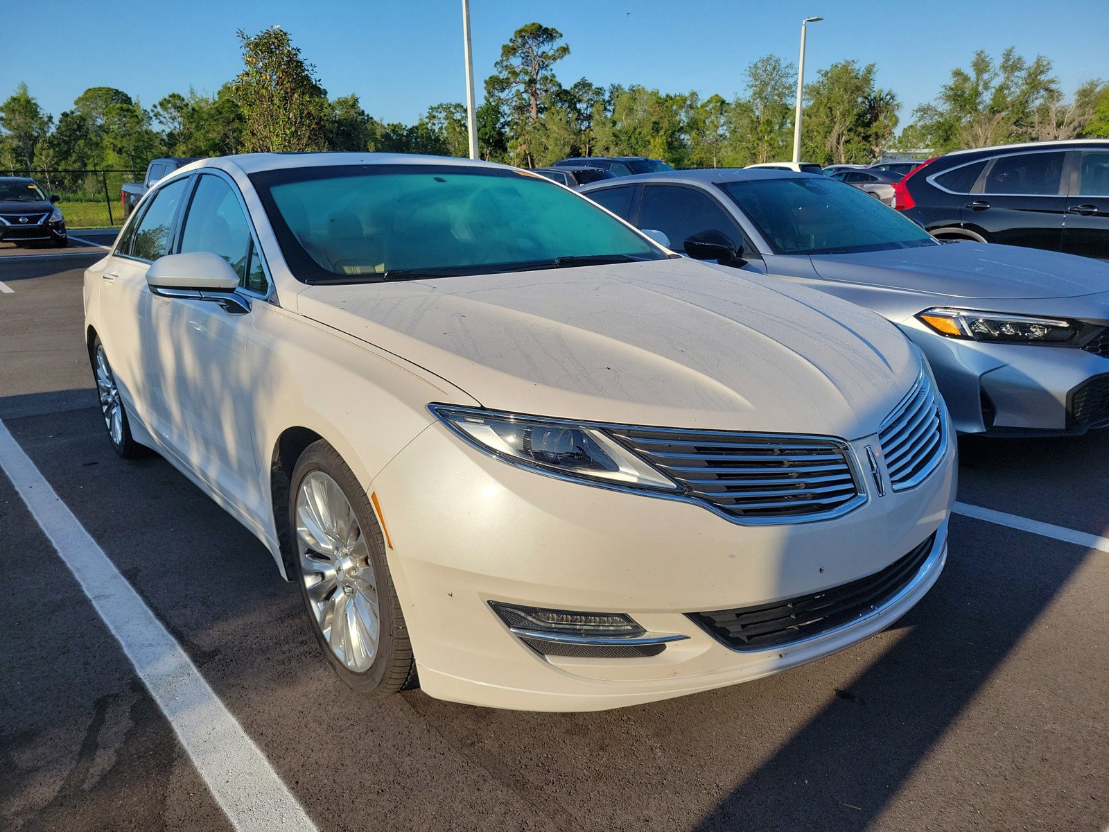 Used 2014 Lincoln MKZ w/ Equipment Group 102A Reserve FWD image 2