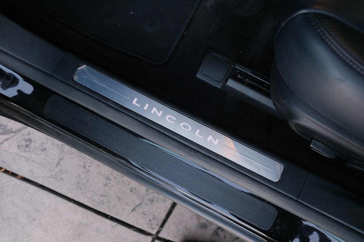 Used 2017 Lincoln MKZ Select FWD image 46
