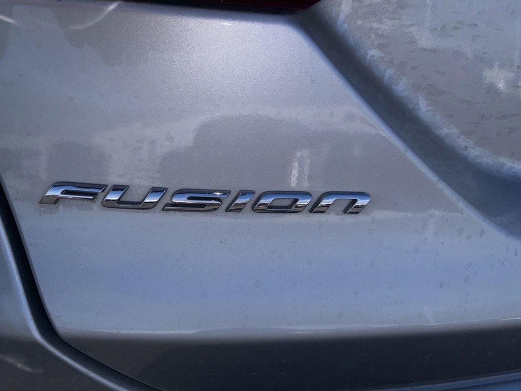 Used 2018 Ford Fusion SE w/ Fusion SE Technology Package image 13